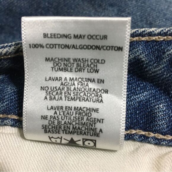 Hidden Distressed Cuffed Jeans  Size 27 - Picture 10 of 10